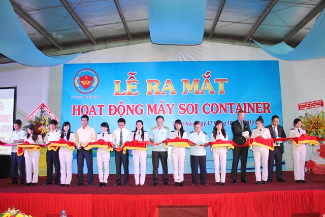 Khai trương máy soi hiện đại nhất Việt Nam tại bãi kiểm hóa ICD Long Bình