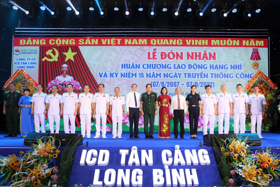 ICD Tân Cảng - Long Bình tổ chức đón nhận Huân chương Lao động hạng Nhì và kỉ niệm 15 năm ngày thành lập công ty 